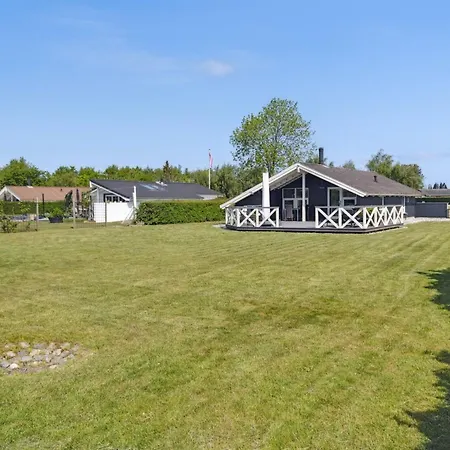 Nilsa - 400m From The Sea By Interhome *