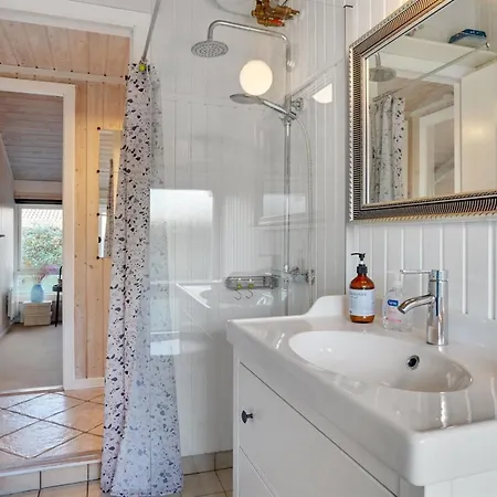 בית נופש Nilsa - 400m From The Sea By Interhome *